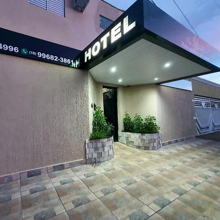 Hotel Leblon อาราซาตูบา ภายนอก รูปภาพ